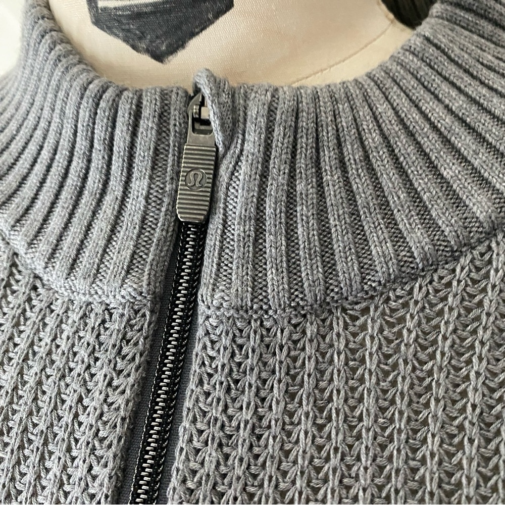 Lululemon Cashmere Blend Knit Poncho Zip Cape | Grey | Luxe Athleisure - XS/S - Picture 6 of 10